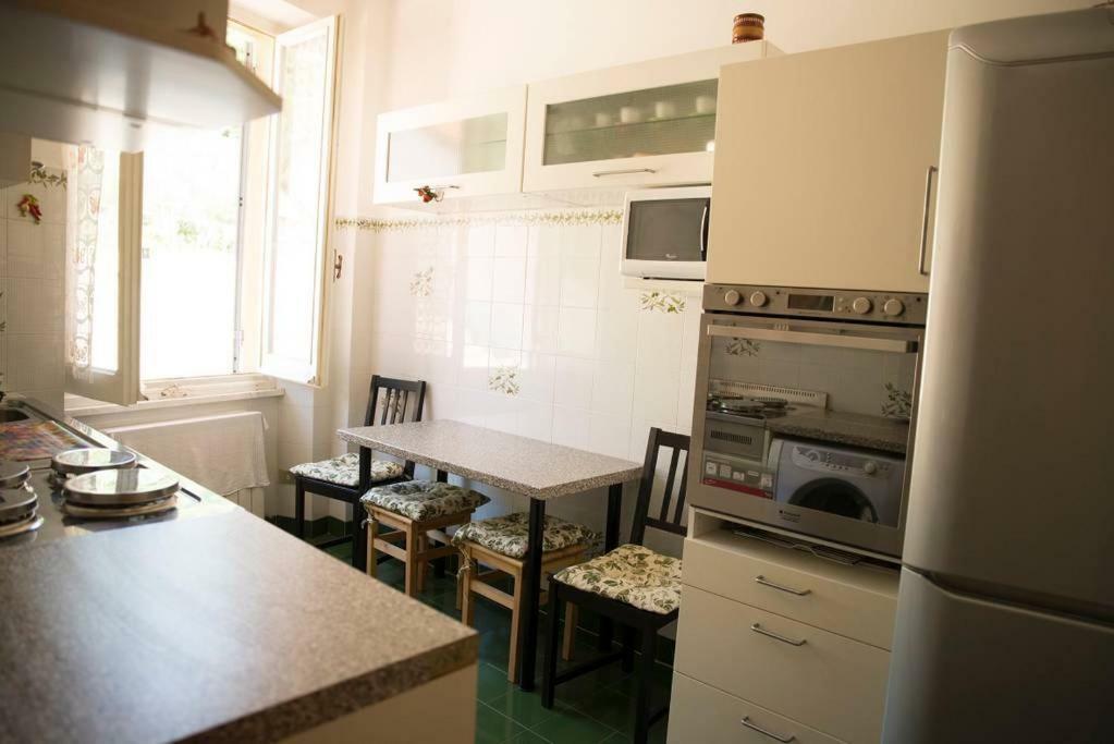 Casa Della Posta Appartement Borzonasca Buitenkant foto